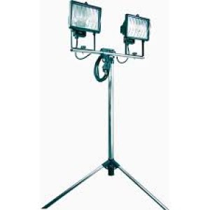 Fari doppi alogeni direzionabili 500w su treppiede.